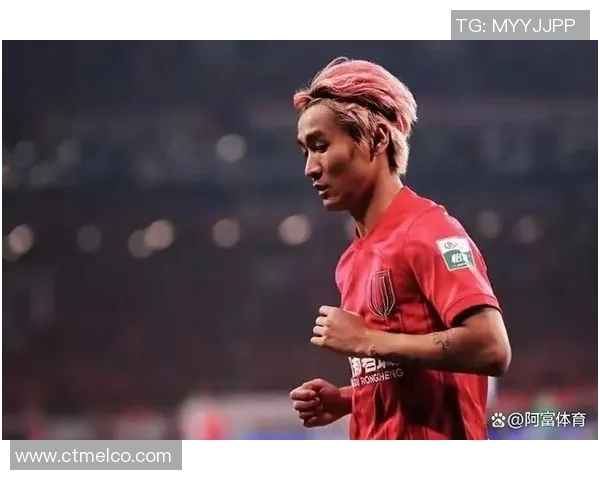 足球明星转会引发小粉丝泪洒赛场心碎瞬间感动无数人