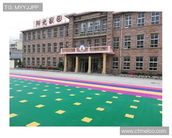 足球明星奥莱的女友们揭秘她们的爱情故事与生活点滴